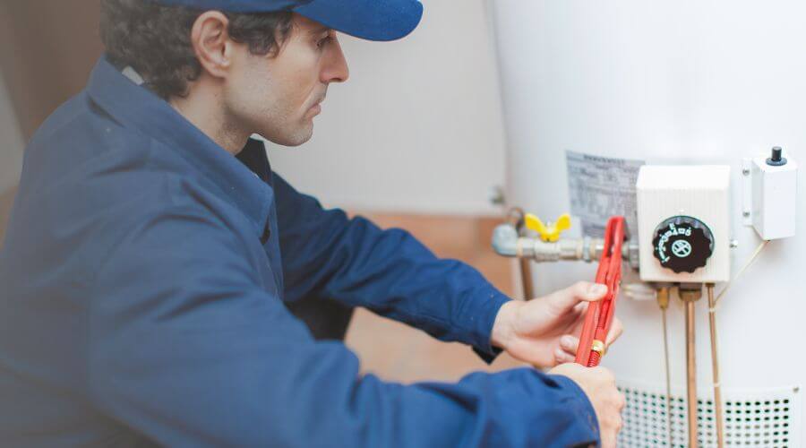 Expert burst pipe repair services in Bovina, TX